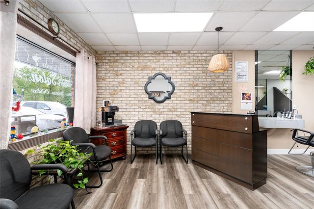 99-13 Route 25A 13, Shoreham, NY 11786
