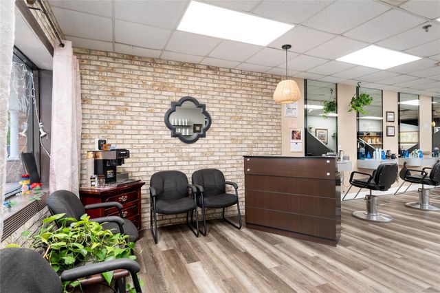 99-13 Route 25A 13, Shoreham, NY 11786