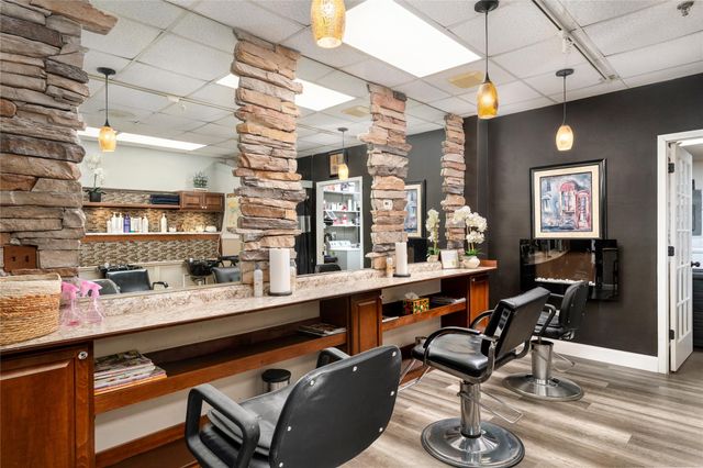 99-13 Route 25A 13, Shoreham, NY 11786