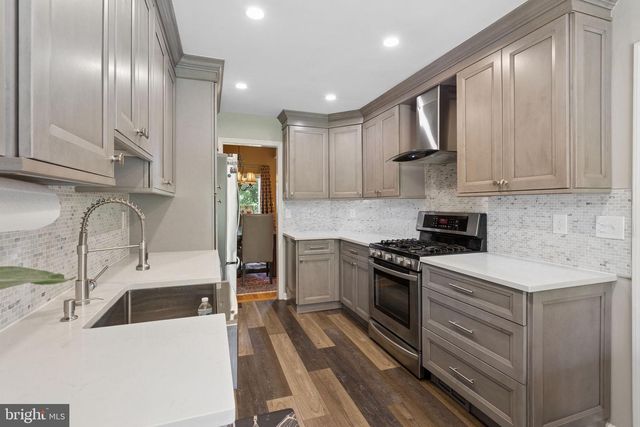41 KINGSLAND CIR, Monmouth Junction, NJ 08852