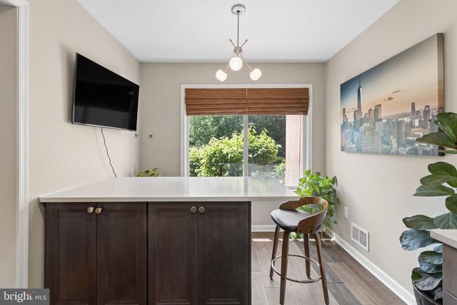 41 KINGSLAND CIR, Monmouth Junction, NJ 08852