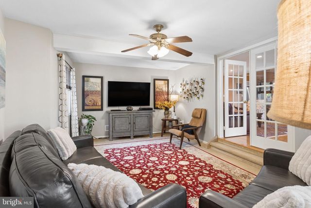 41 KINGSLAND CIR, Monmouth Junction, NJ 08852