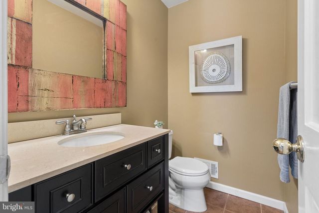 41 KINGSLAND CIR, Monmouth Junction, NJ 08852