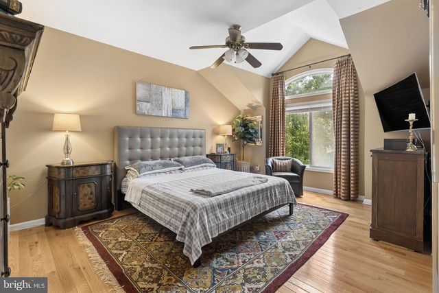41 KINGSLAND CIR, Monmouth Junction, NJ 08852