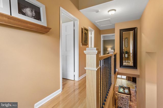 41 KINGSLAND CIR, Monmouth Junction, NJ 08852