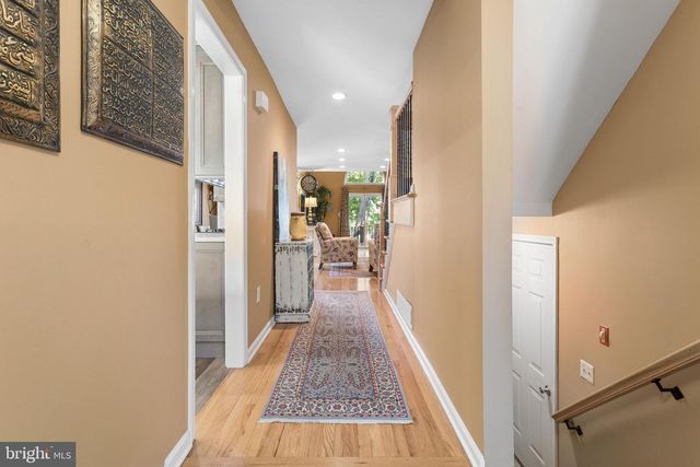 41 KINGSLAND CIR, Monmouth Junction, NJ 08852