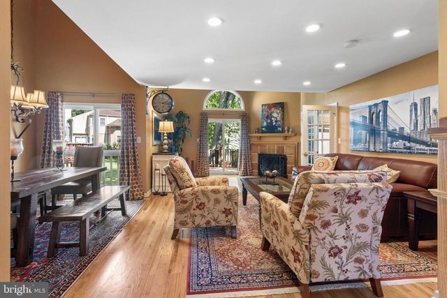 41 KINGSLAND CIR, Monmouth Junction, NJ 08852