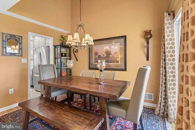 41 KINGSLAND CIR, Monmouth Junction, NJ 08852