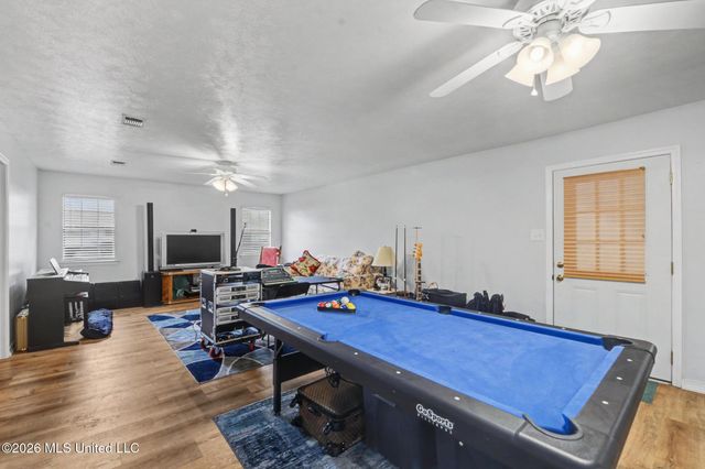 123 Espana Park Drive, Waveland, MS 39576