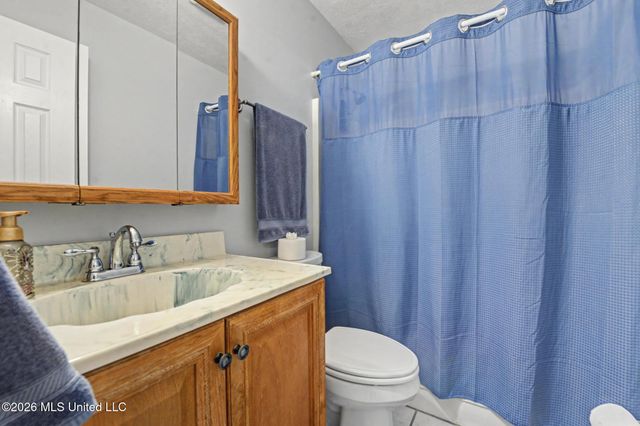 123 Espana Park Drive, Waveland, MS 39576