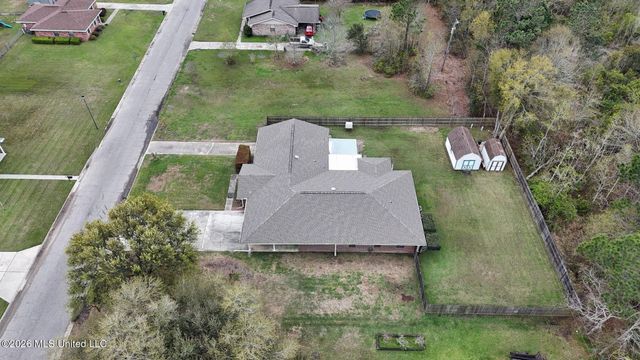 123 Espana Park Drive, Waveland, MS 39576