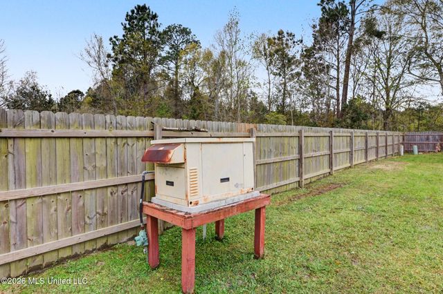 123 Espana Park Drive, Waveland, MS 39576