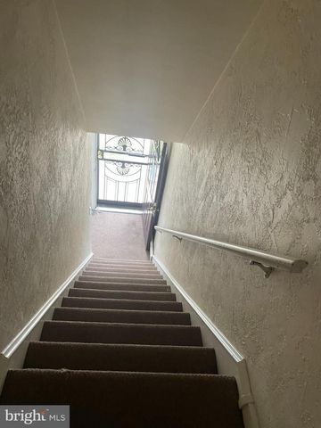 7352 DUNGAN RD, Philadelphia, PA 19111