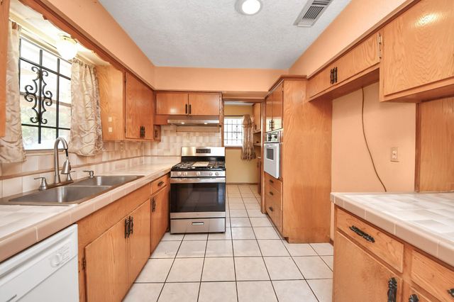 8130 Juliabora Street, Houston, TX 77017