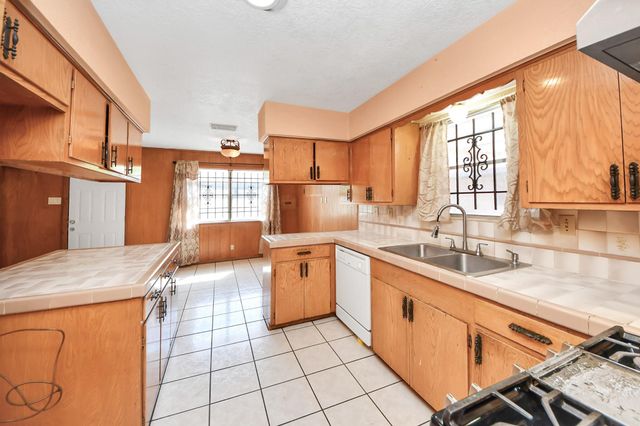 8130 Juliabora Street, Houston, TX 77017