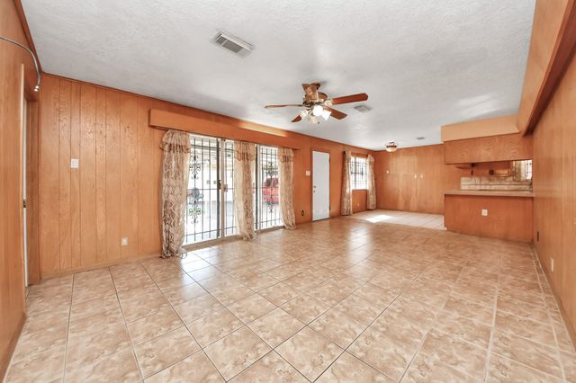 8130 Juliabora Street, Houston, TX 77017