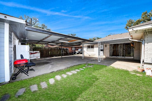 8130 Juliabora Street, Houston, TX 77017