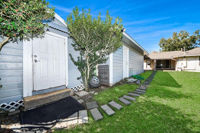 8130 Juliabora Street, Houston, TX 77017