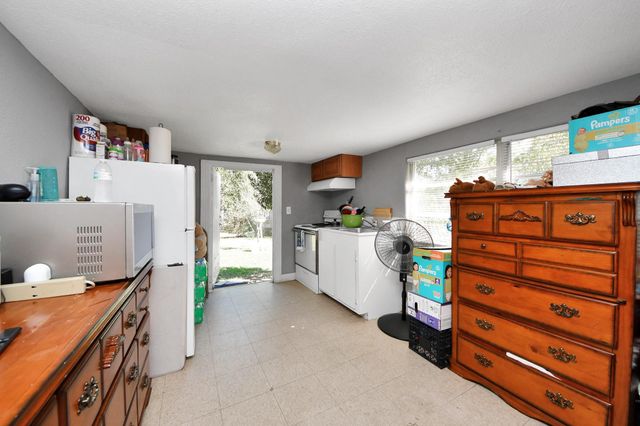 8130 Juliabora Street, Houston, TX 77017