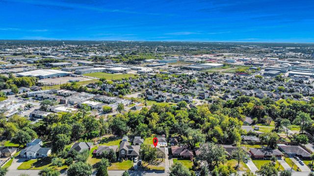 8130 Juliabora Street, Houston, TX 77017
