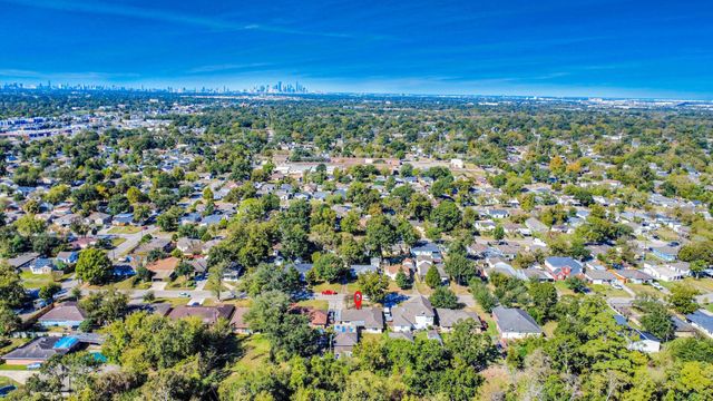 8130 Juliabora Street, Houston, TX 77017