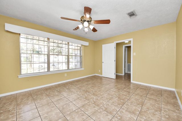 8130 Juliabora Street, Houston, TX 77017