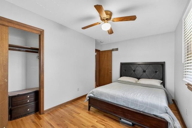 9721 W 56th Terrace, Merriam, KS 66203