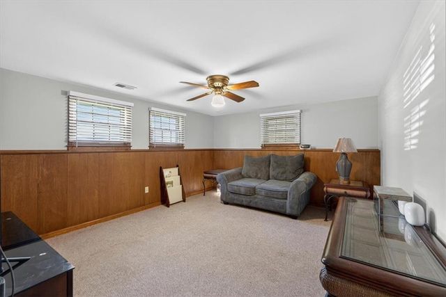9721 W 56th Terrace, Merriam, KS 66203