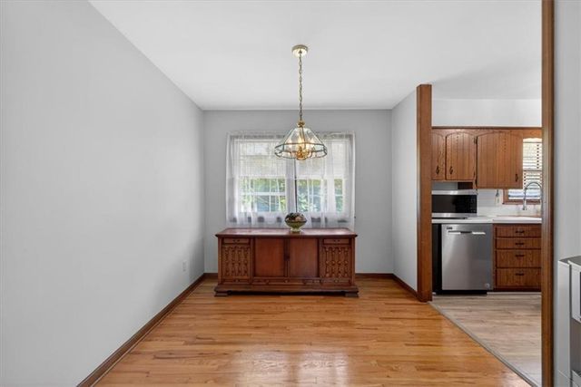 9721 W 56th Terrace, Merriam, KS 66203