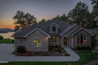 620 Harbor Point Drive, Johnson City, TN 37615
