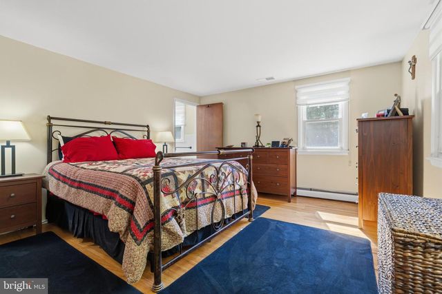 1519 NEVARC RD, Warminster, PA 18974
