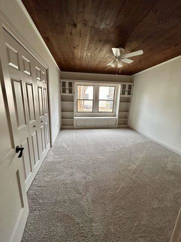 208 Smith St, Henderson, TX 75652