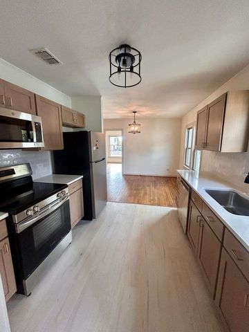 208 Smith St, Henderson, TX 75652