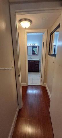 13998 SW 90th Ave 206-BB, Miami, FL 33176