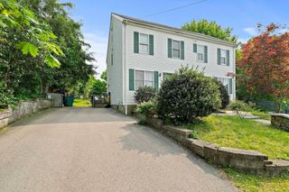 32-34 Lawn St, Attleboro, MA 02703