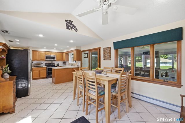 25 Hilltop Drive, Portland, CT 06480