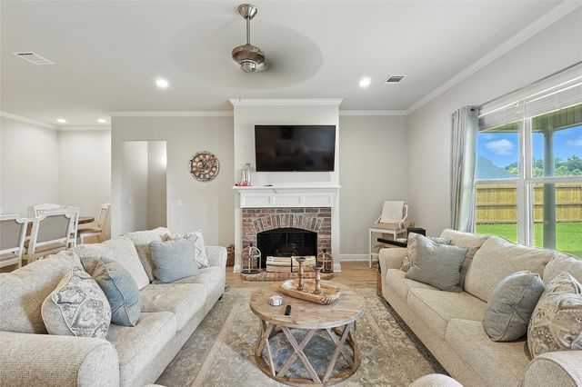 100 Cocodrie Circle, Bossier City, LA 71112