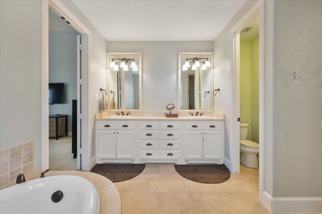 108 Guadalupe Drive, Irving, TX 75039