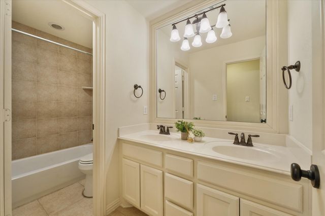 108 Guadalupe Drive, Irving, TX 75039