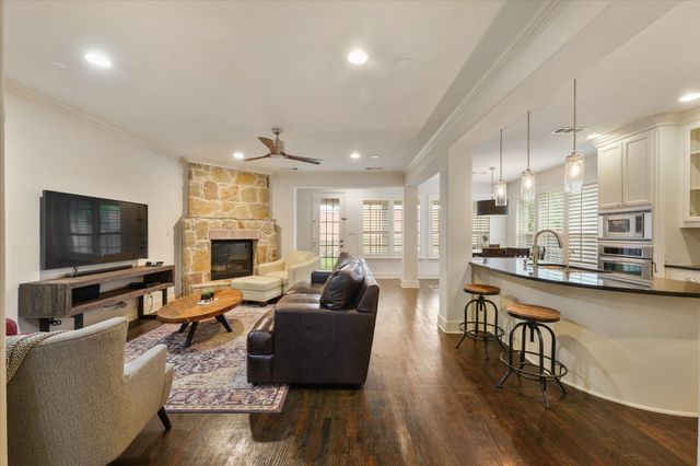108 Guadalupe Drive, Irving, TX 75039