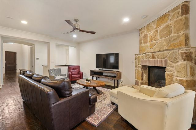 108 Guadalupe Drive, Irving, TX 75039