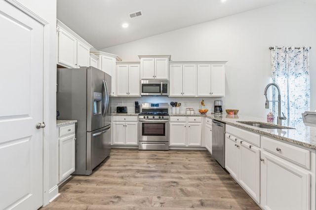 2621 Goldfinch Dr., Myrtle Beach, SC 29577