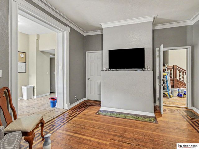1124 S 29th Street, Omaha, NE 68105