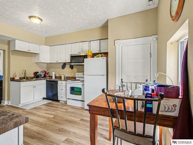 1124 S 29th Street, Omaha, NE 68105