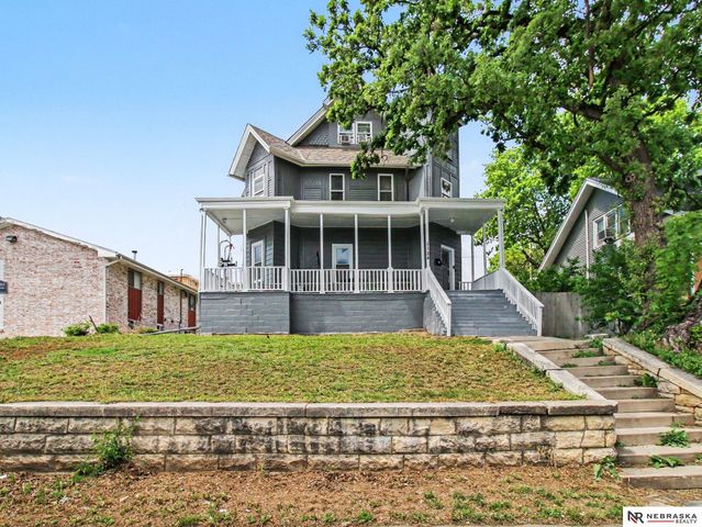 1124 S 29th Street, Omaha, NE 68105
