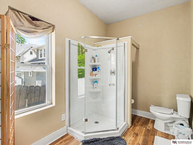 1124 S 29th Street, Omaha, NE 68105