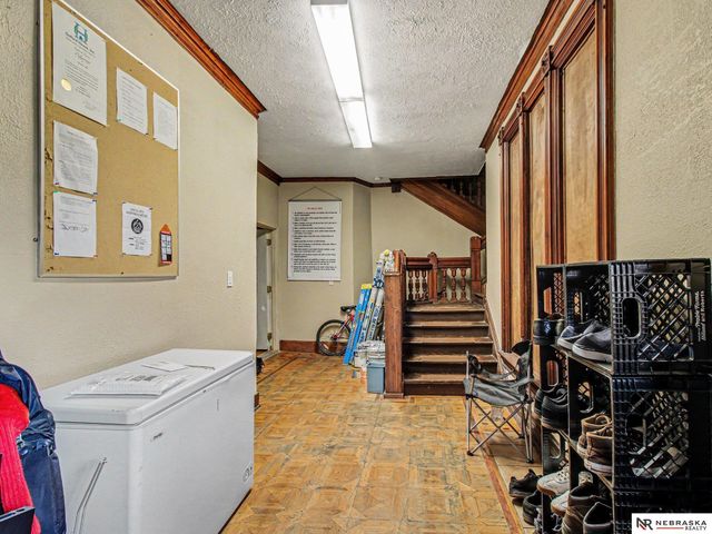 1124 S 29th Street, Omaha, NE 68105