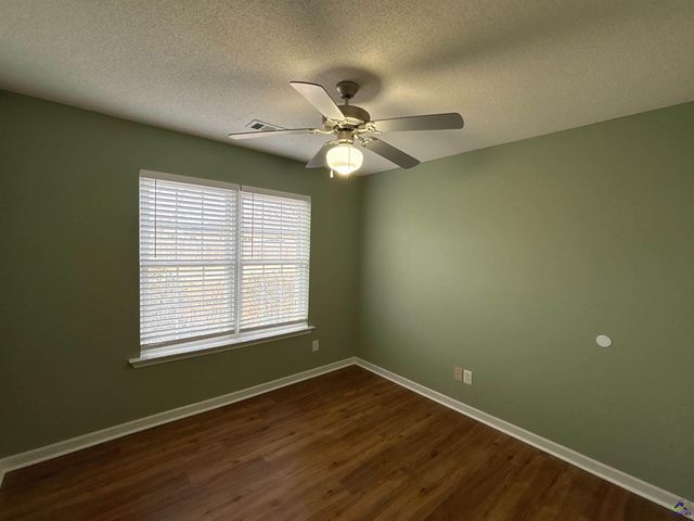 303 Sark Drive, Warner Robins, GA 31088