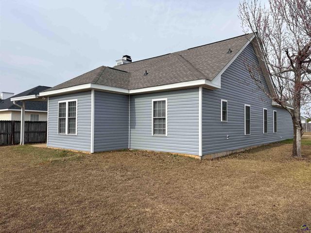 303 Sark Drive, Warner Robins, GA 31088