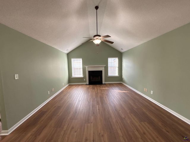 303 Sark Drive, Warner Robins, GA 31088